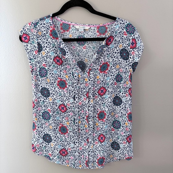 Boden Tops - BODEN Floral Split Neck Cap Sleeve Blouse Top US 6 UK 10